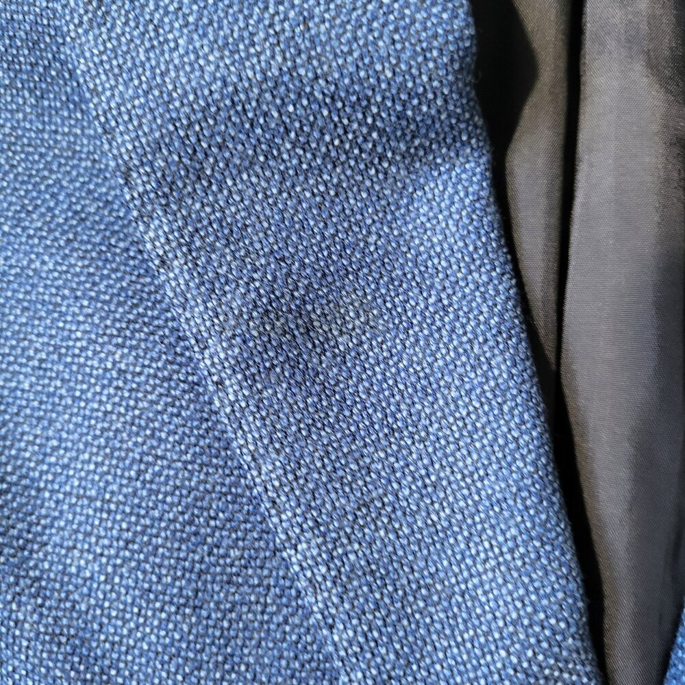 Giorgio Armani Men's Navy Vergin Wool Blazer – Made in Italy – Size 56 (EU) - Picture 11 of 14